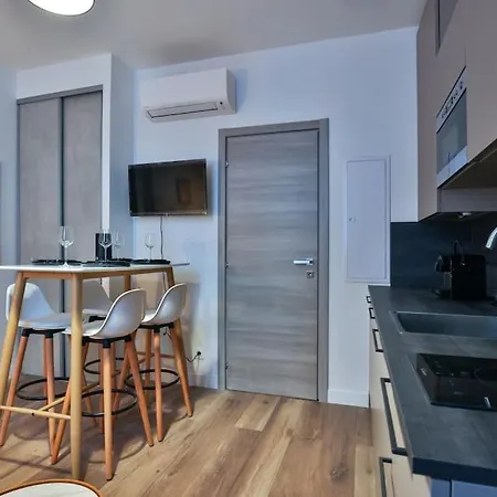 Immeuble Paul Doumer Apartment